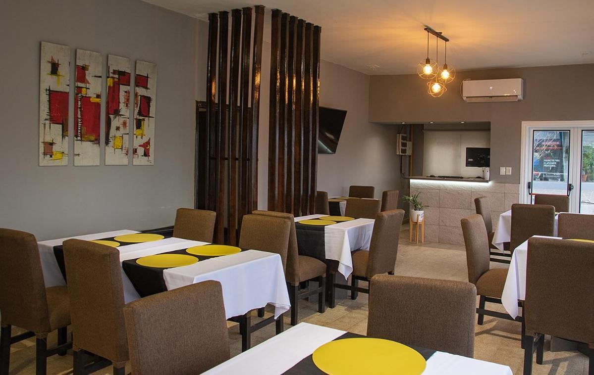Club House Hotel General Roca Luaran gambar